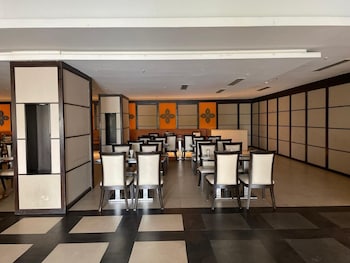 v retreat gurgaon