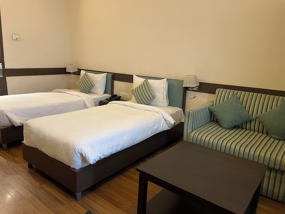 v retreat gurgaon