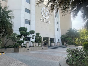 v club sohna road