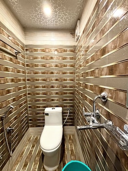 via ganga inn varanasi