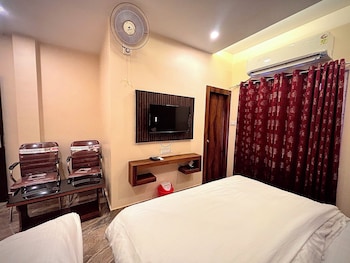 via ganga inn varanasi
