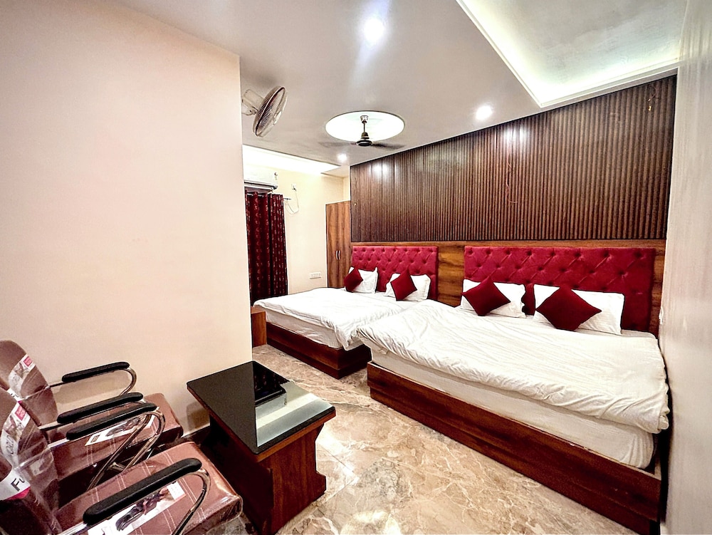 via ganga inn varanasi