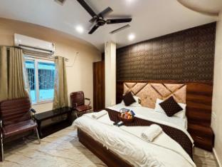 via ganga inn varanasi