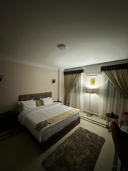 aziz egypt pyramids hotel