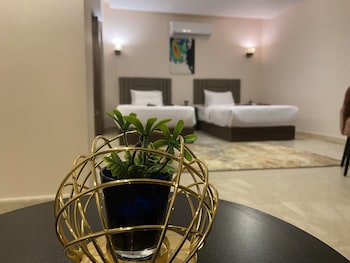 aziz egypt pyramids hotel