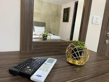 aziz egypt pyramids hotel