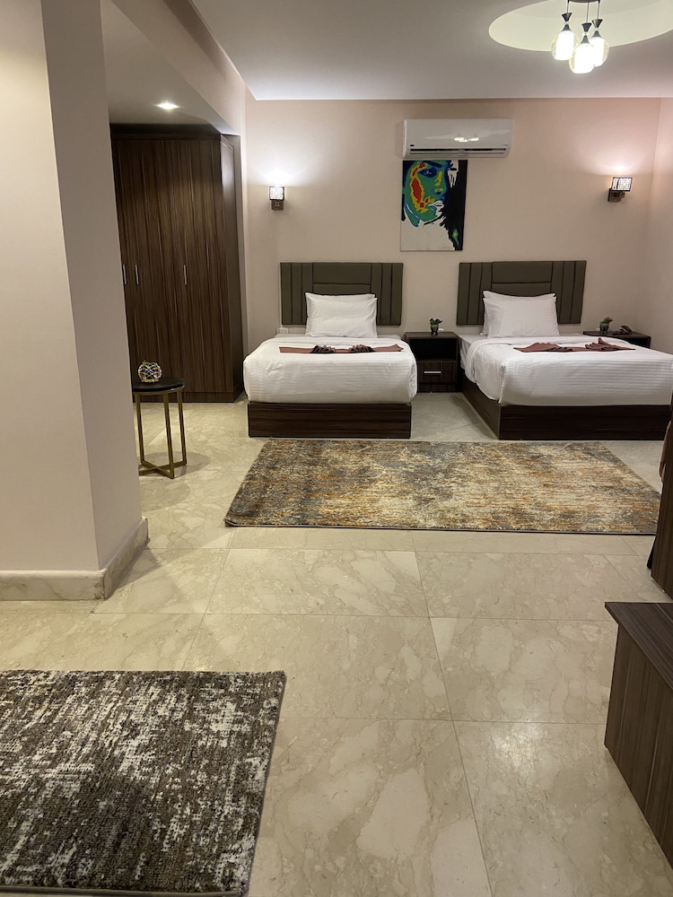 aziz egypt pyramids hotel