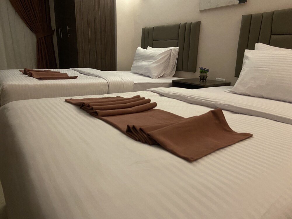 aziz egypt pyramids hotel