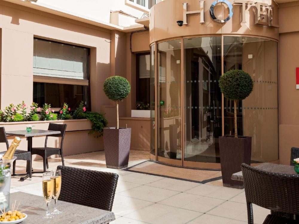 timhotel opera blanche fontaine