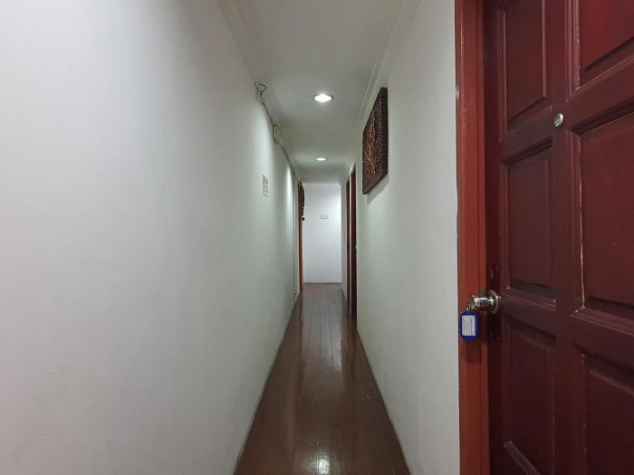 oyo 90997 hoover room