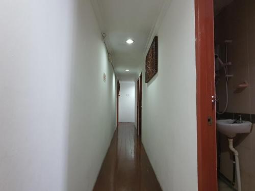 oyo 90997 hoover room