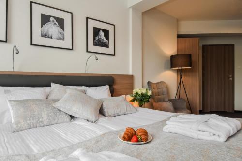 hotel saline