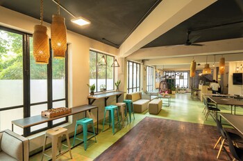 minimalist one hauz khas village