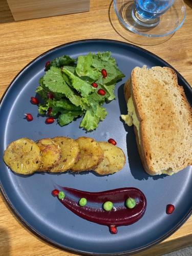 uma residence and suites