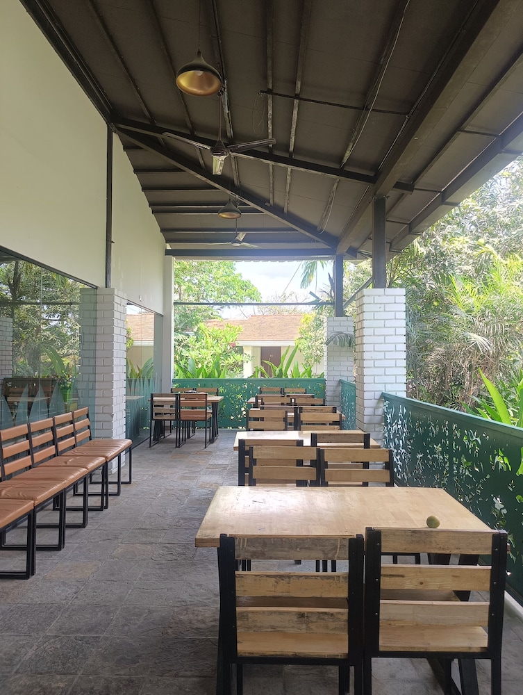 coastal grand navallur