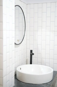 alisse stay phuket layan