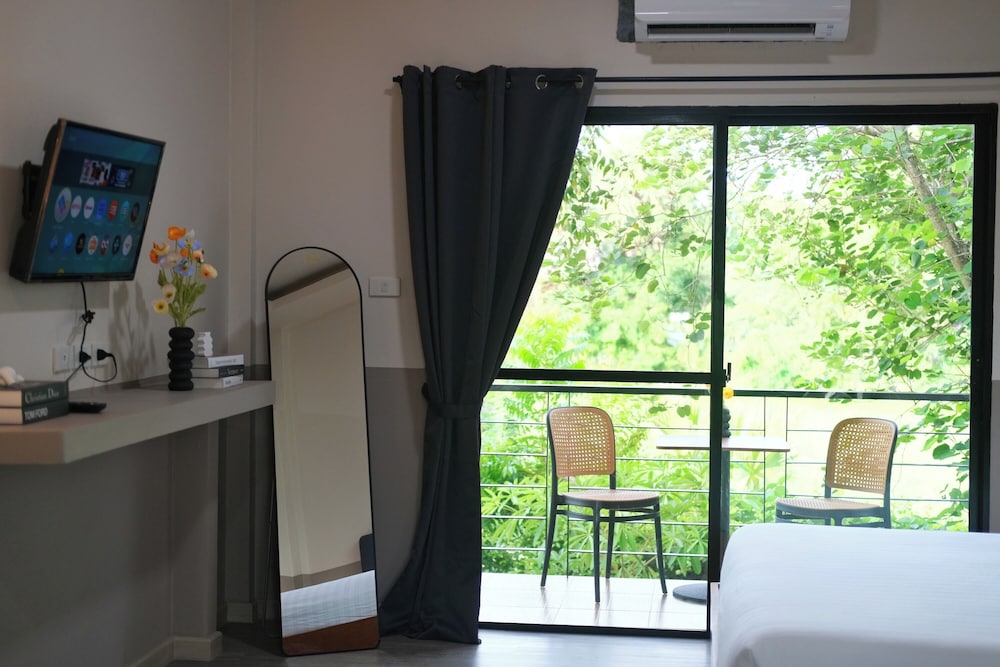 alisse stay phuket layan