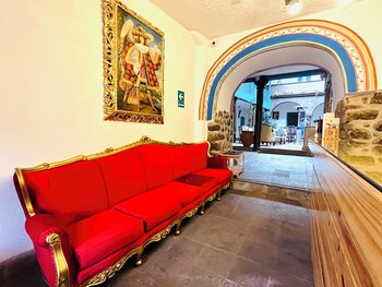 rojas plaza boutique
