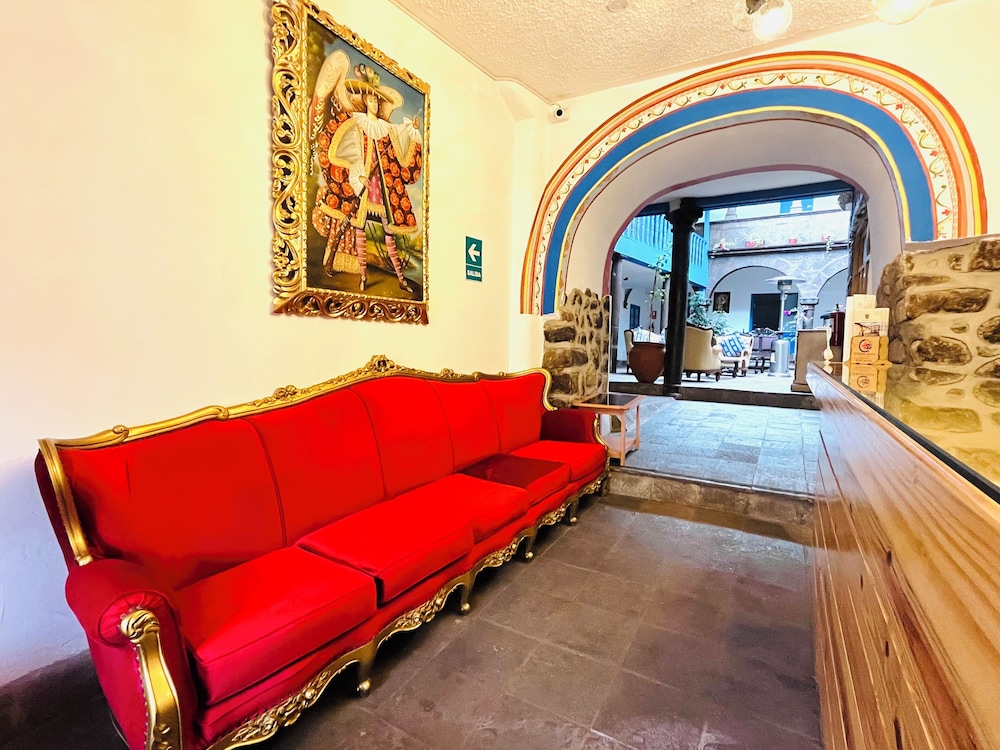 rojas plaza boutique
