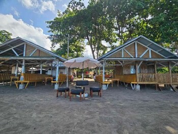 tambayan rooms and cottages by sms hospitality