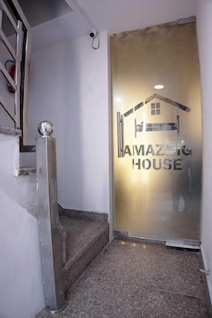 hotel amazing house