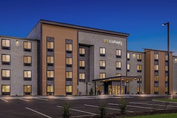 livaway suites nashville smyrna