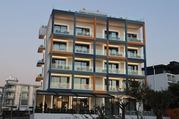 hotel porta ksamil