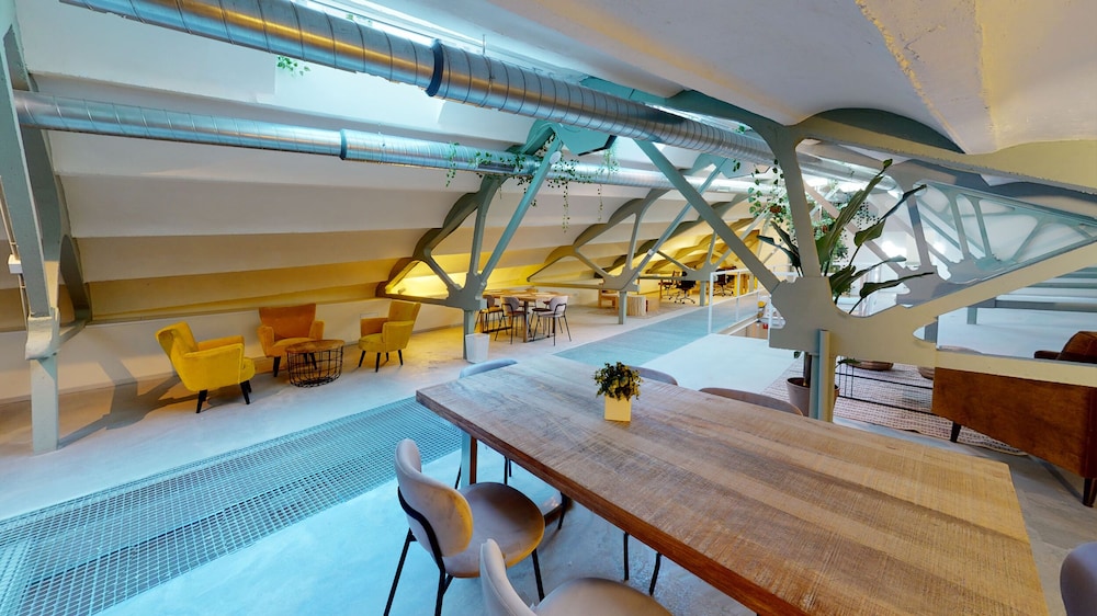 ola living hostal tetuan