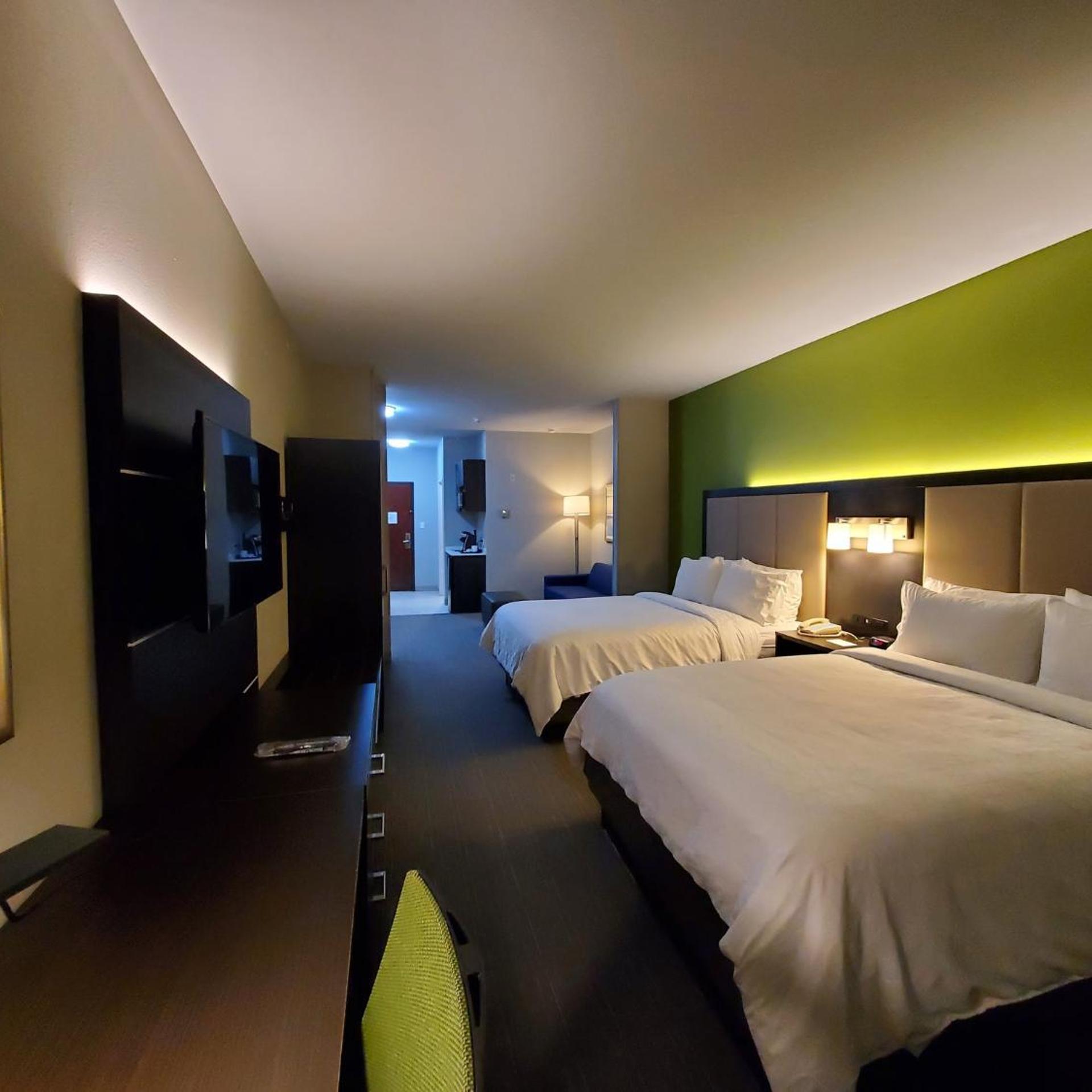 holiday inn express hotel and suites pearland by ihg