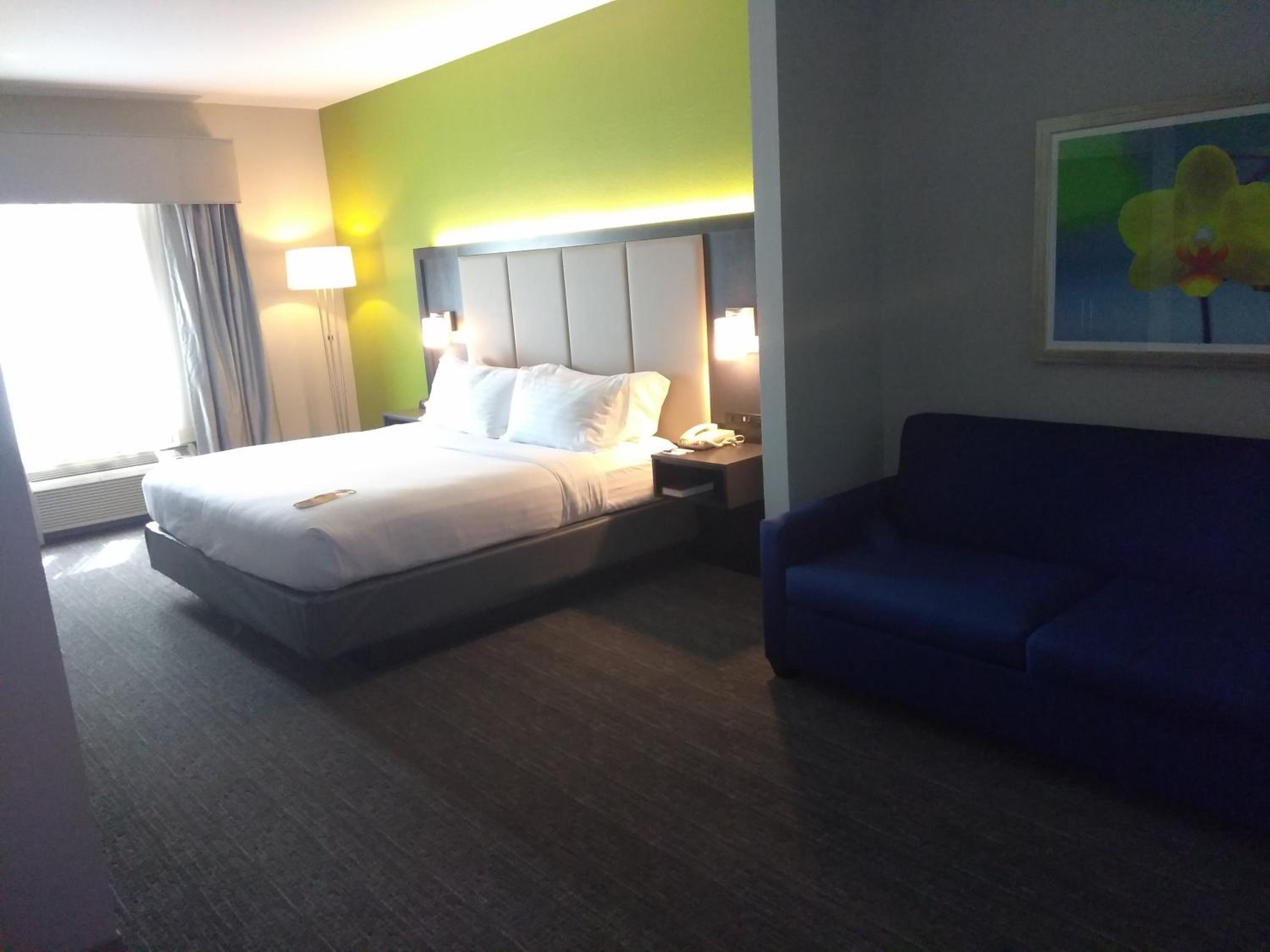 holiday inn express hotel and suites pearland by ihg