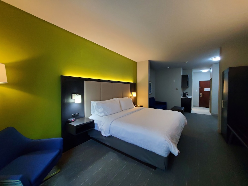 holiday inn express hotel and suites pearland by ihg