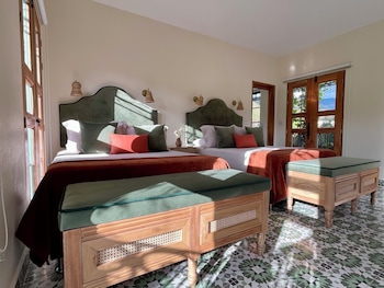 hotel lago valdivia