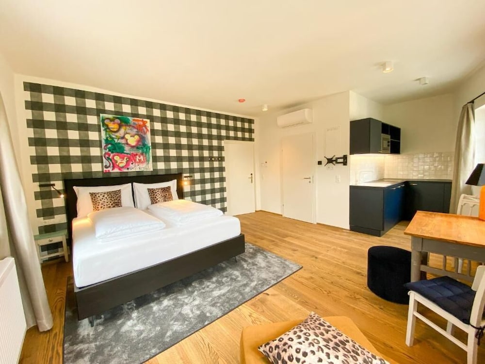 blackhome vintage innsbruck