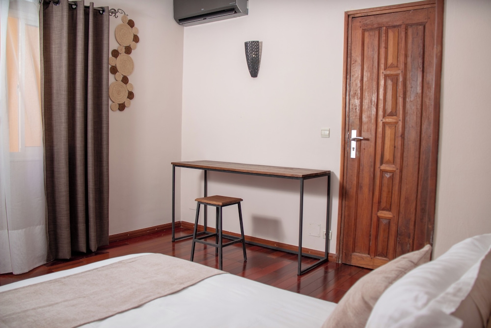 hotel les 12 collines