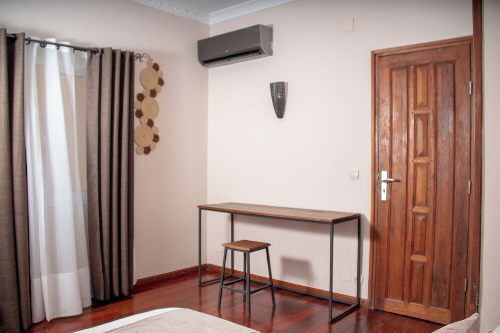 hotel les 12 collines