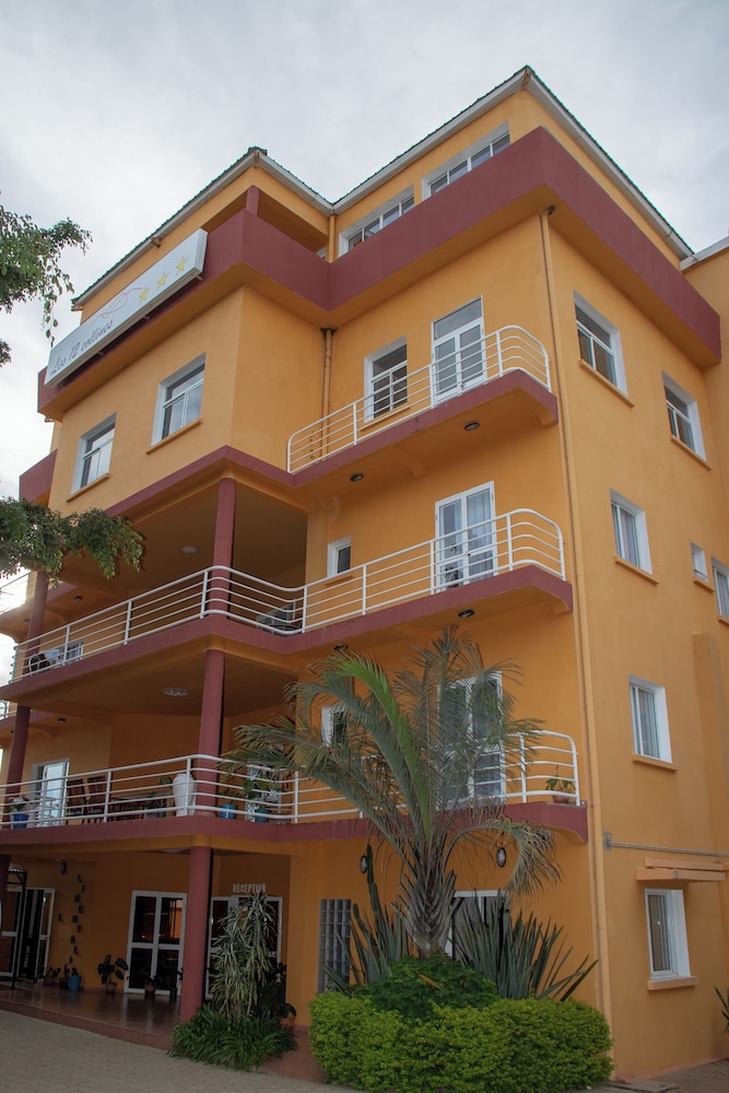 hotel les 12 collines