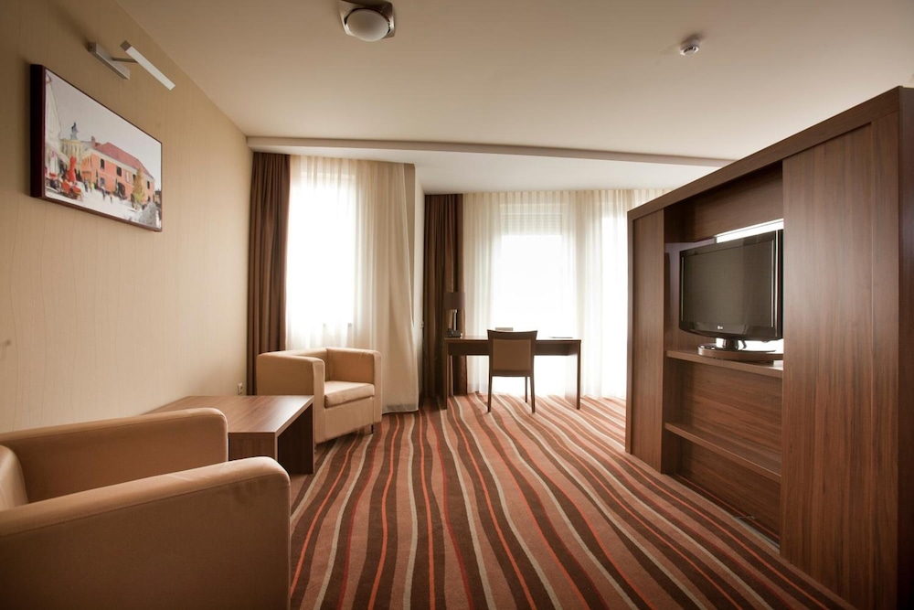 hotel makar sport and wellness