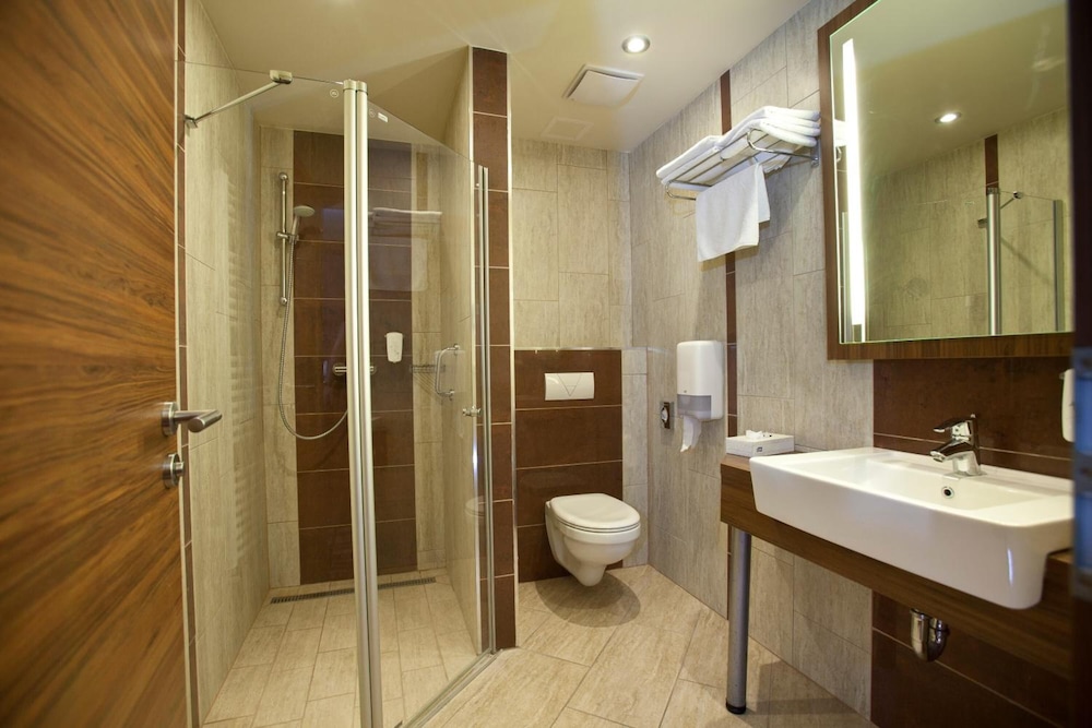 hotel makar sport and wellness
