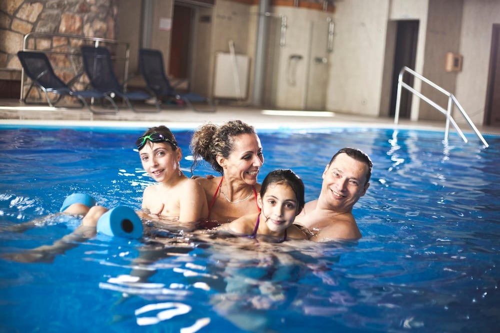 hotel makar sport and wellness