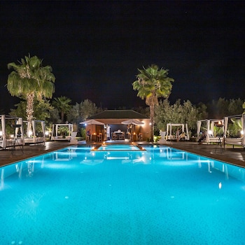 just v hotel and spa