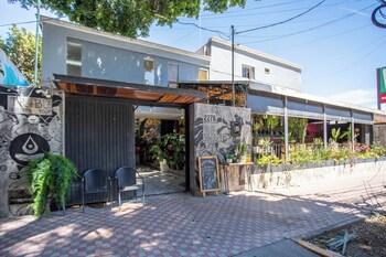 la paz and love hostel