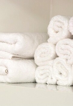 la paz and love hostel