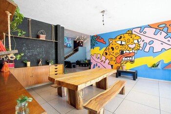 la paz and love hostel