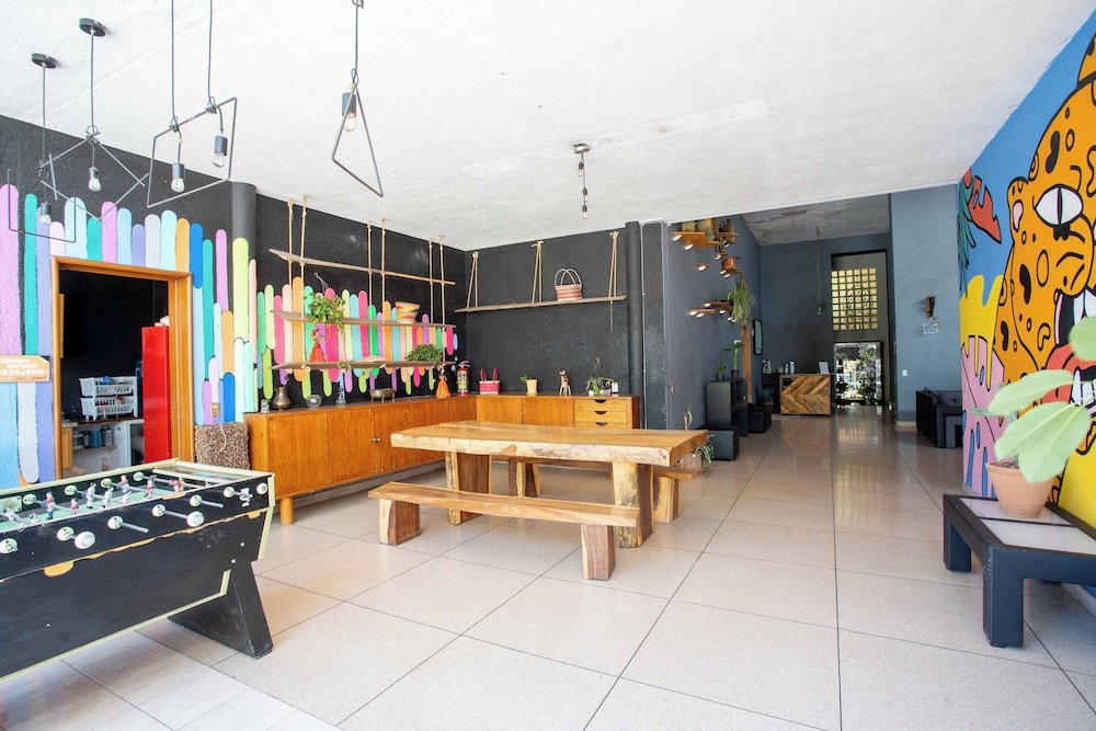 la paz and love hostel