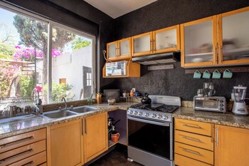 la paz and love hostel