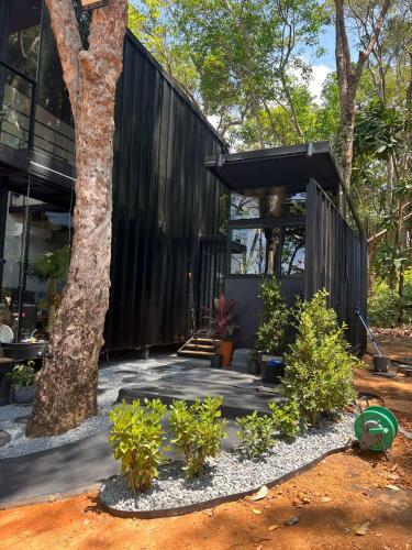 padel lodge koh chang