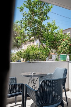Vila Sefedin,,2 star