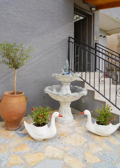 kalpazo kaja vila garden