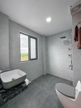 nang hotel phu quy