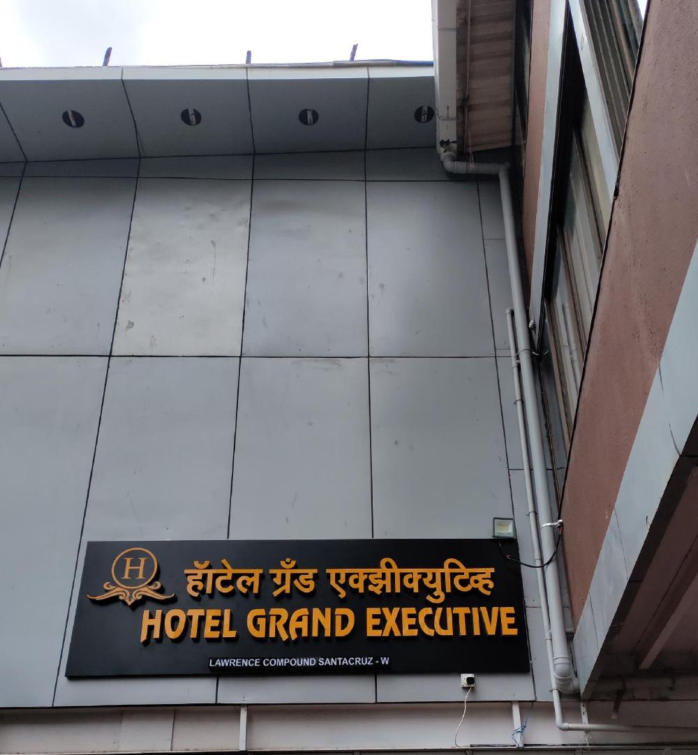 hotel grand executive